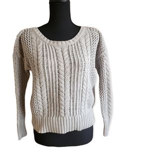 𝅺American eagles outfiter open cable knit light grey Sweater size S/P